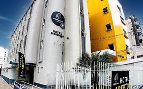 Esquina Batel - Hotel Econômico